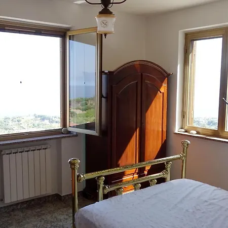 House With 4 Bedrooms In Santa Domenica Vibo Valentia With Wonderful Sea View And Wifi 3 Km From The Beach Holiday home Tropea