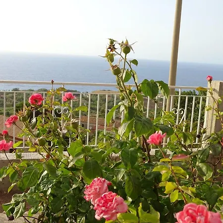 House With 4 Bedrooms In Santa Domenica Vibo Valentia With Wonderful Sea View And Wifi 3 Km From The Beach Holiday home
